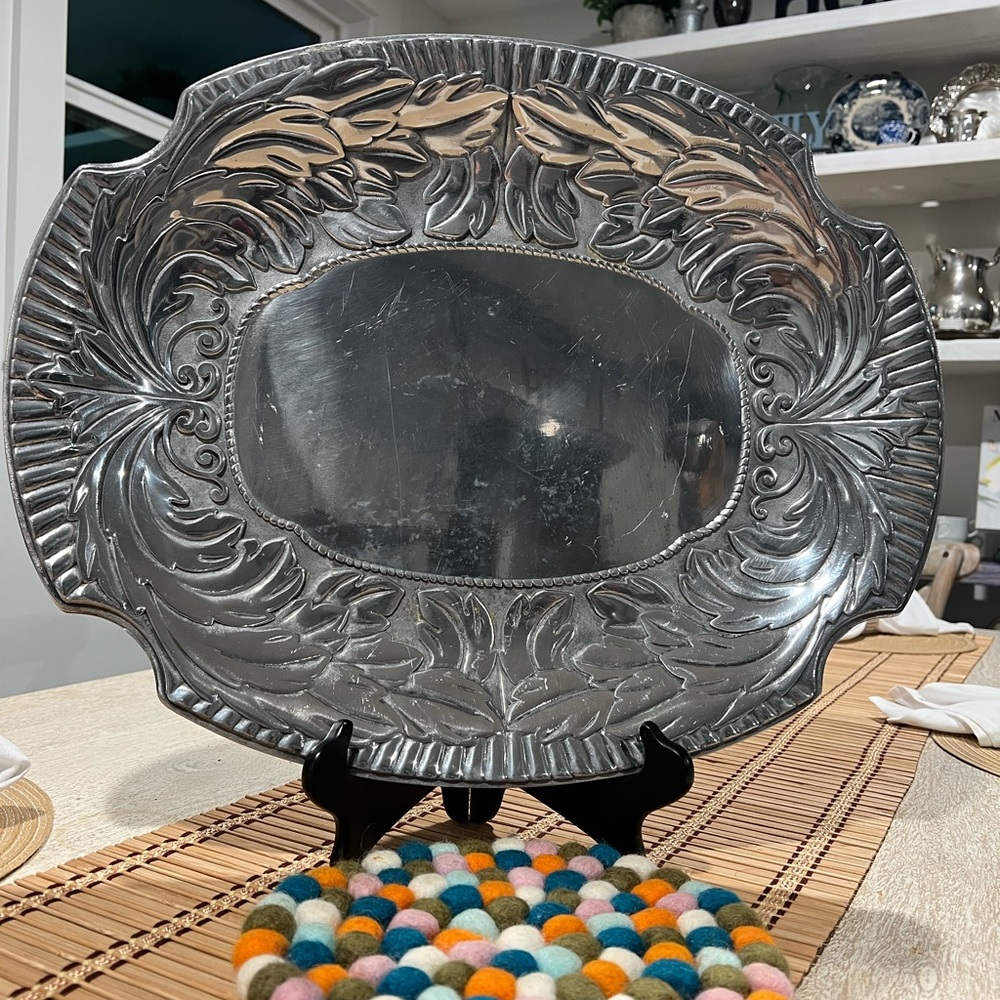 Wilton Armetale Silver Leaf Design Tray